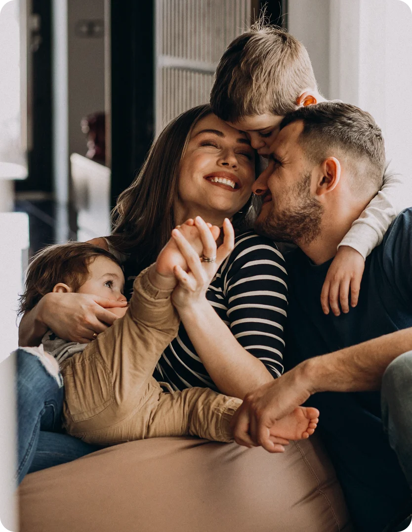 Happy family using Closr